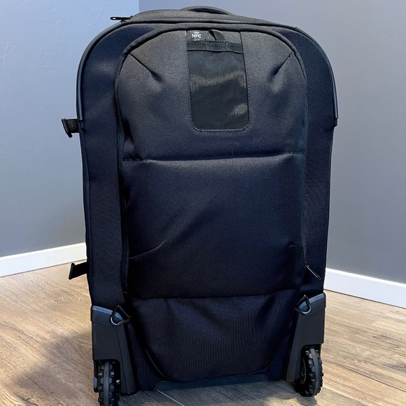 Eagle Creek Caldera 37L Convertible International Carry-On Bag - Picture 3 of 16